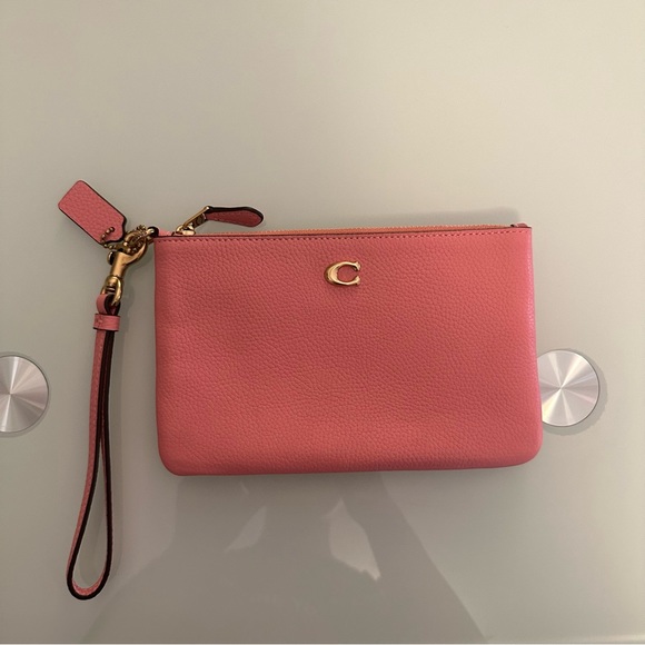 NWOT Coach Light Pink Leather Small Wristlet Pouch - Picture 2 of 8